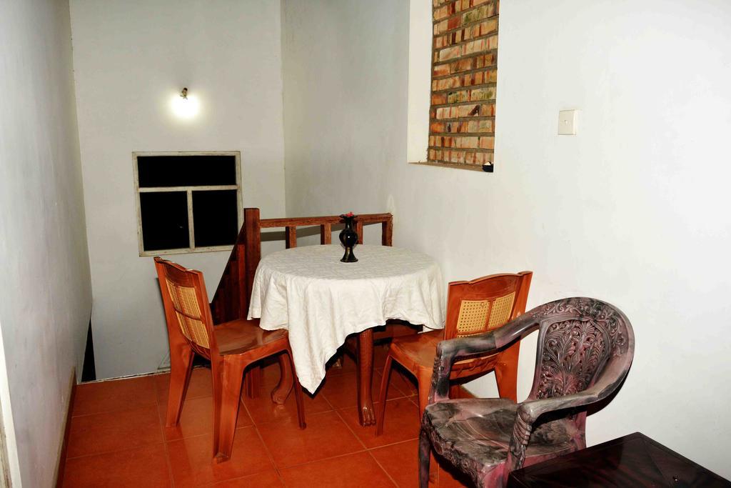 Sampathaa Residence Негомбо Екстериор снимка