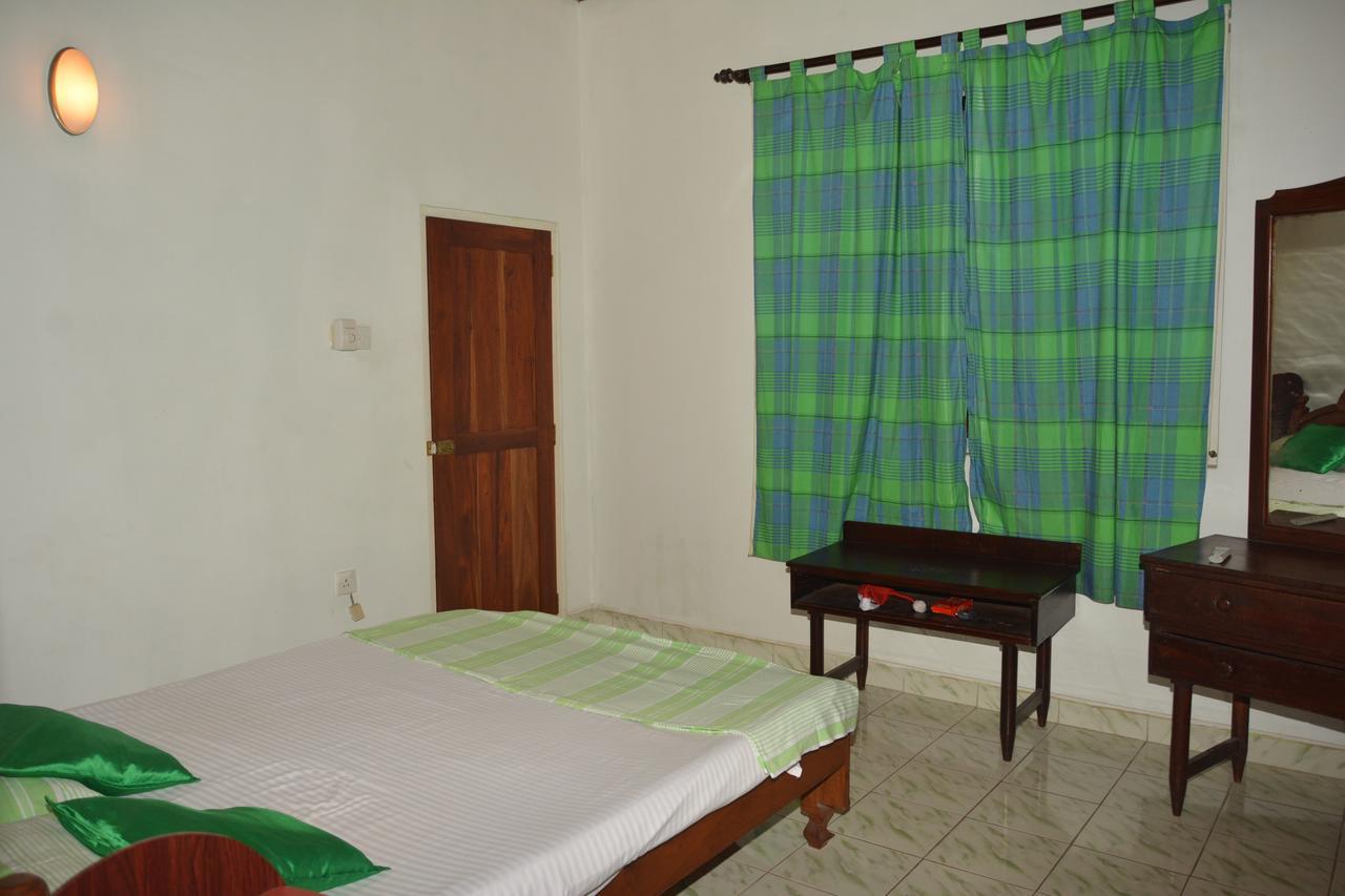 Sampathaa Residence Негомбо Екстериор снимка
