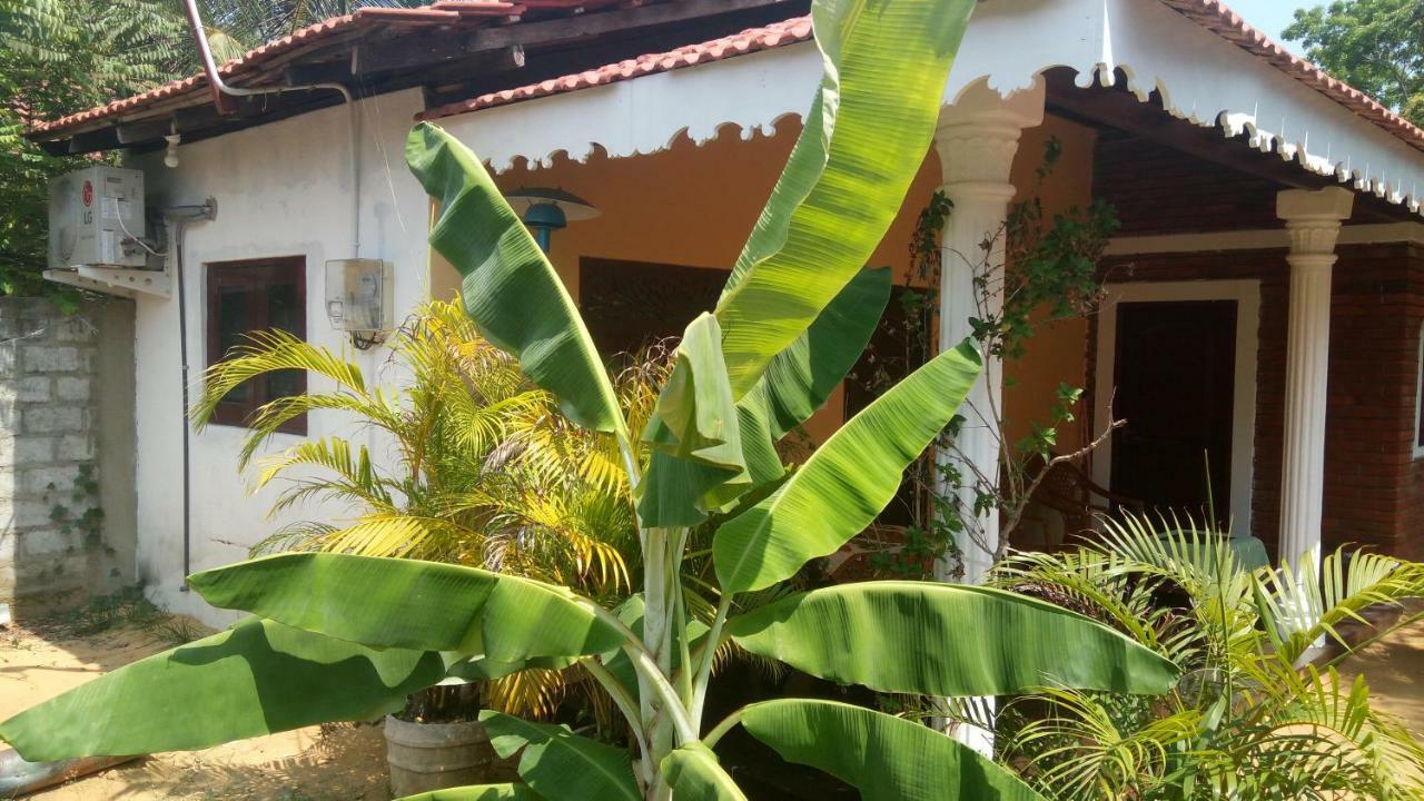 Sampathaa Residence Негомбо Стая снимка